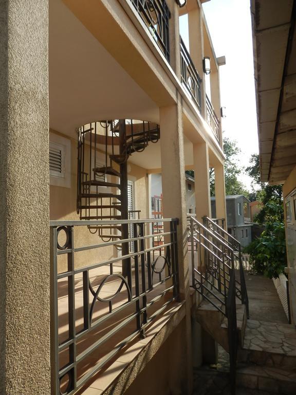 Apartments Esperanza Utjeha Ngoại thất bức ảnh