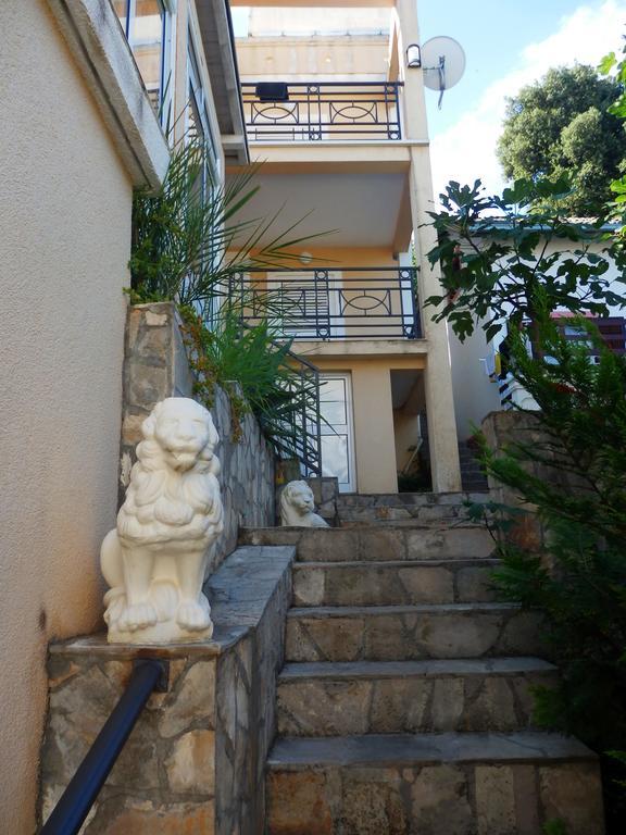 Apartments Esperanza Utjeha Ngoại thất bức ảnh